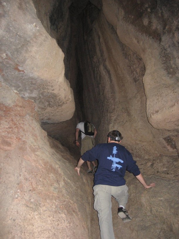 bear-gulch-cave