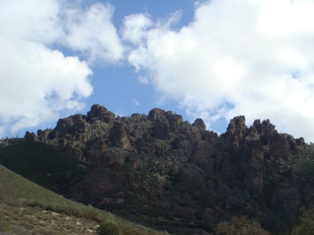 condor-crags-pinnacles-national-park
