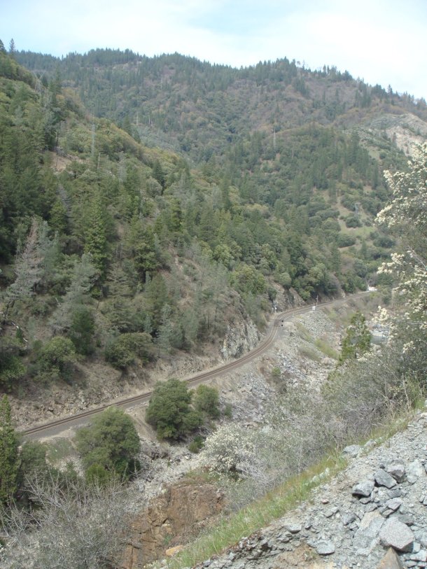 railroad-feather-river-canyon