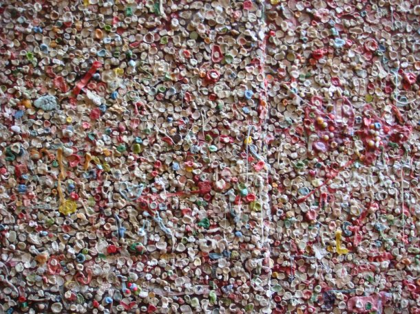 wall-of-gum-seattle