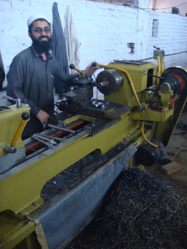 gun-factory-pakistan