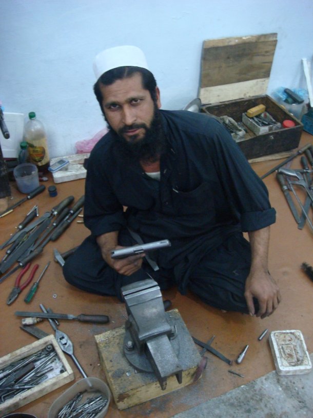 gun-smuggling-pakistan