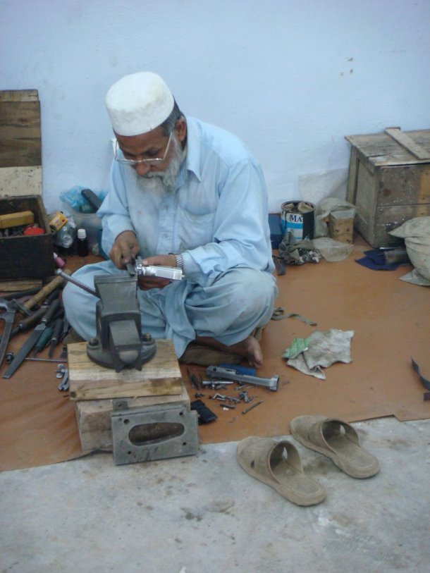 handgun-assembly-pakistan