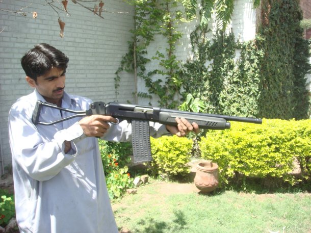 weapons-smuggling-pakistan