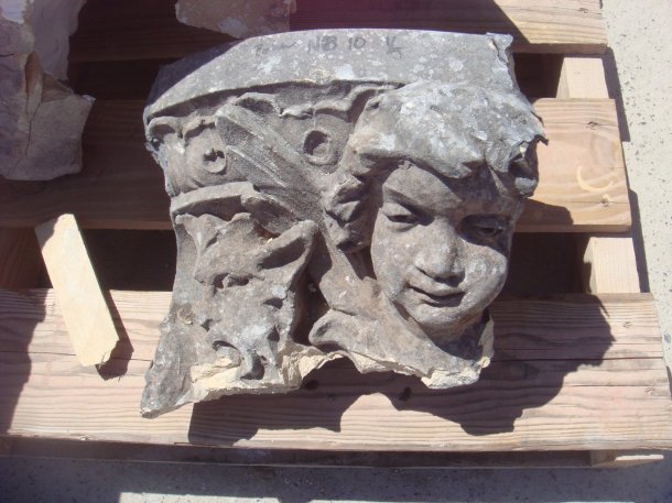 figurines-gladding-mcbean 