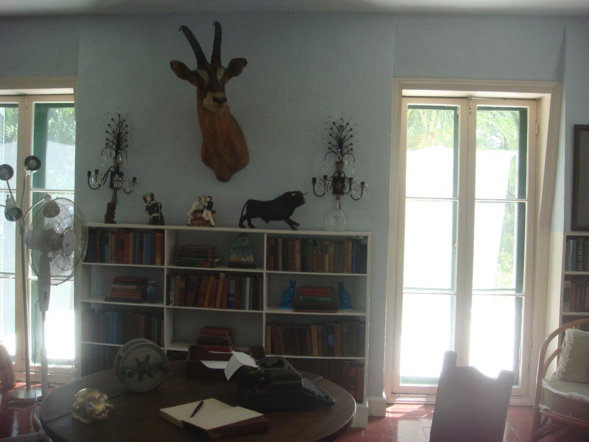 hemingway-home-museum-writing-room