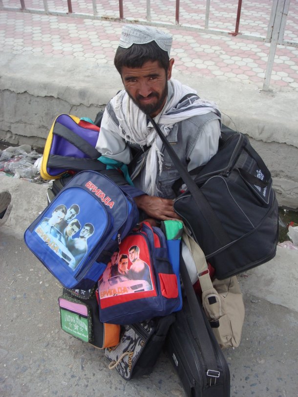 bag-seller-kabul