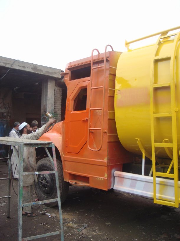 Peshawar-Truck-Yards