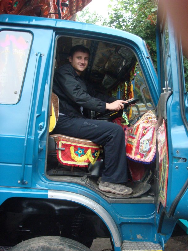 peshawar-truck-yards