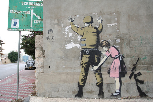 banksy-isreal-frisk banksy-isreal-frisk