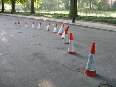 banksy-traffic-cones banksy-traffic-cones