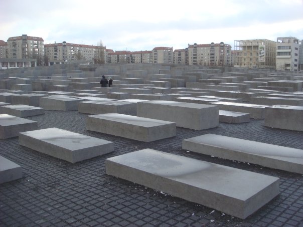 n563903375_972782_8017