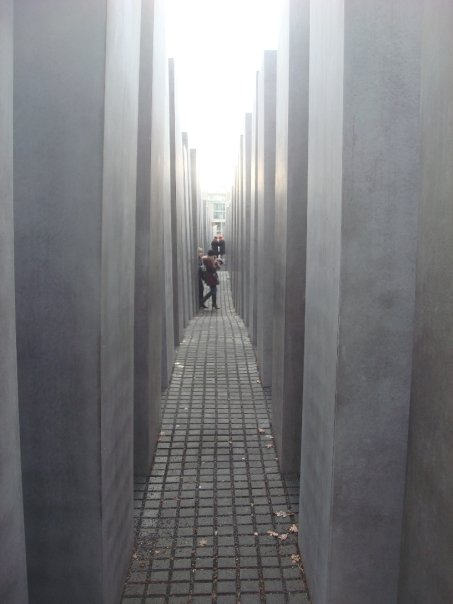 n563903375_972783_83691