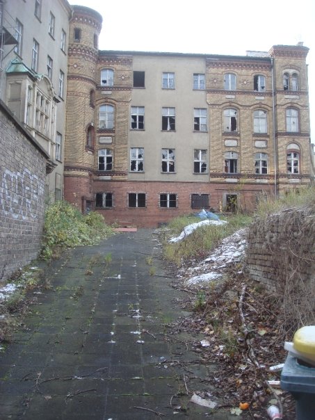 n563903375_972787_9658