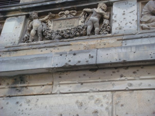 n563903375_972839_7693