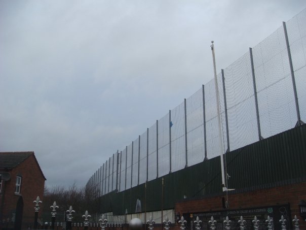 peace-wall-belfast-northern-ireland