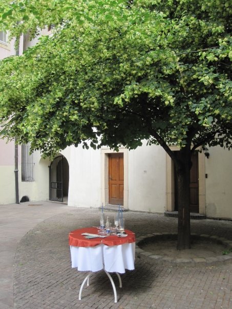 4817_91169493375_563903375_1826036_8282325_n