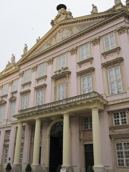 4817_91257188375_563903375_1828192_1917604_n