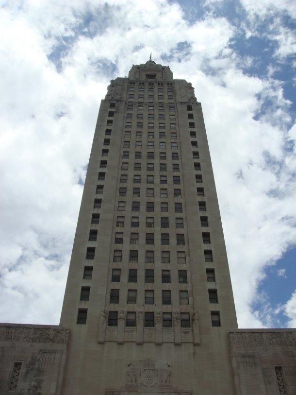state-capital-building-louisiana