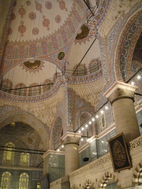 9935_141498513375_563903375_2483869_2036416_n