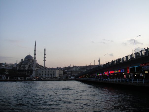 9935_141498548375_563903375_2483873_6021489_n