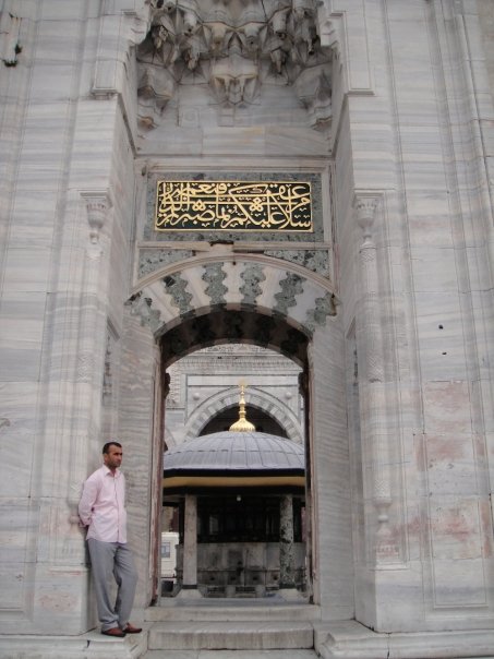 9935_141511283375_563903375_2484049_225434_n