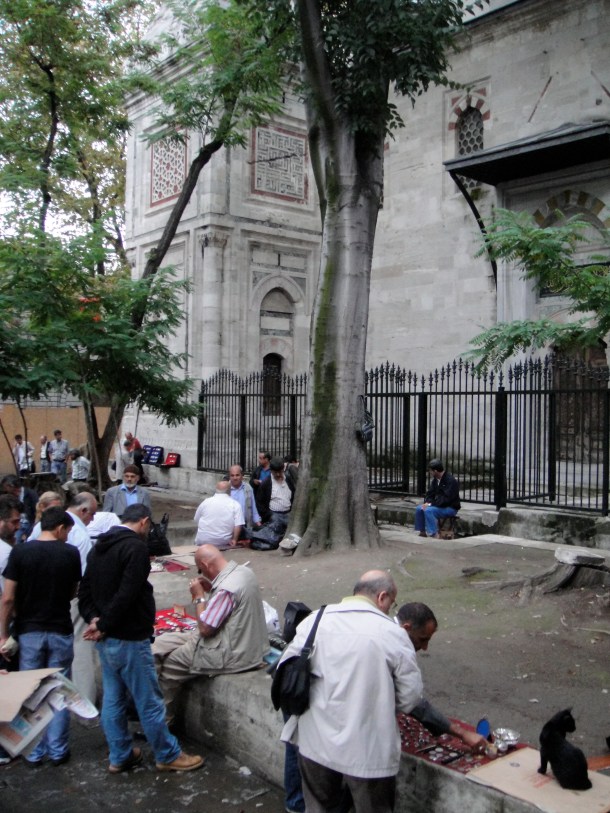 outdoor-market-istanbul
