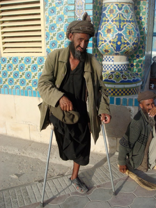 crippled-by-land-mine-afghanistan