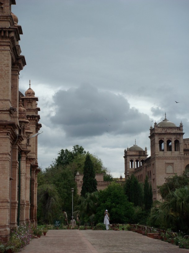 islamia-college