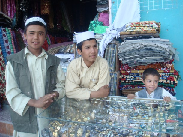shopkeepers-mazar-i-sharif-afghanistan
