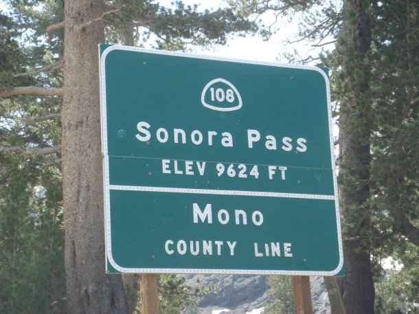 sonora-pass-summit