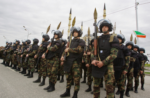 Russian soldiers with RPGs