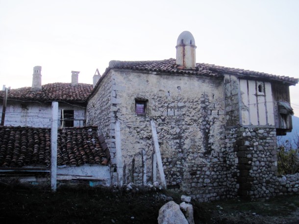 mountain-home-albania