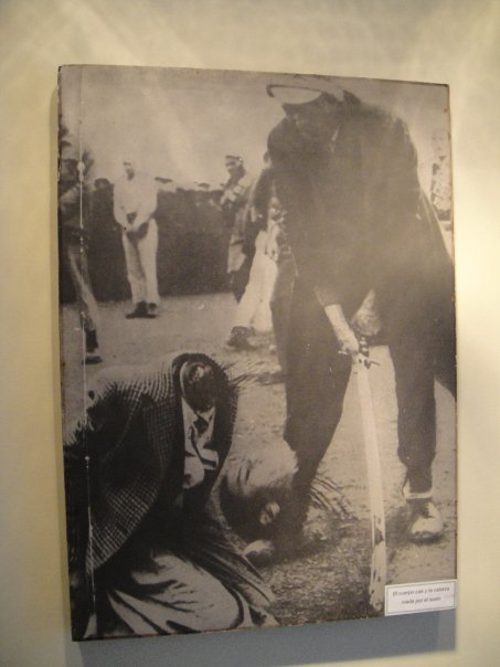 An execution taking place by means of decapitation at the Museo Historico Policia