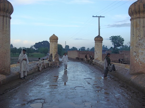 Mughal-Bridge-pakistan