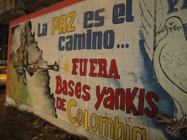 Anti-American graffiti and murals in Venezuela