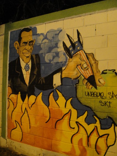 Anti-American graffiti and murals in Venezuela
