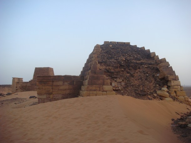 meroe_pyramids