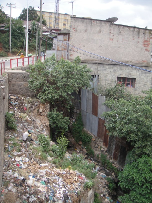 Trash flowing into river in Addis Ababa