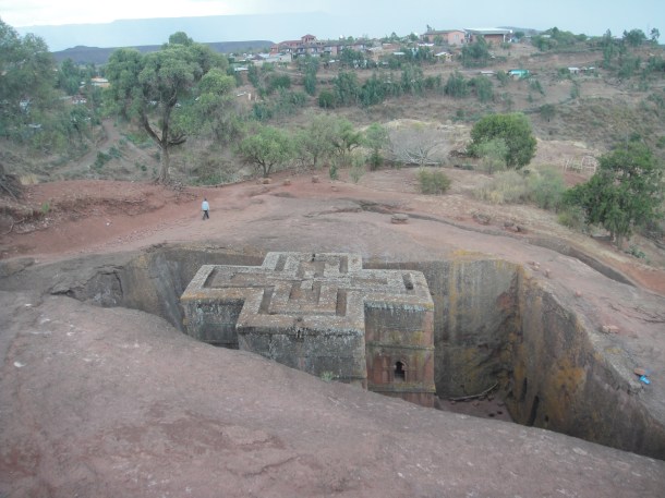 A view down into Bet Giyorgis