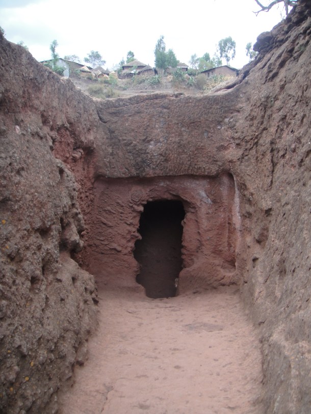 Entering Bet Giyorgis