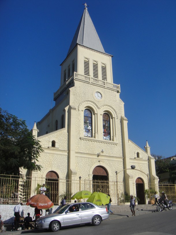 Place Saint-Pierre Petionville 
