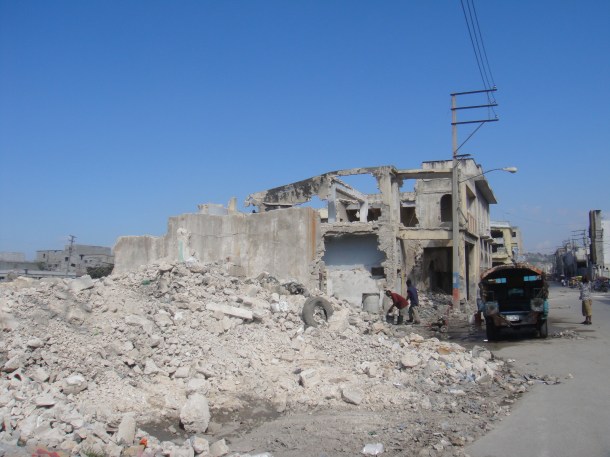 port-au-prince earthquake damage