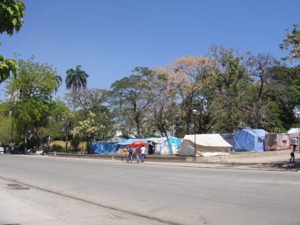 port-au-prince- refugee-camp port-au-prince refugee camp