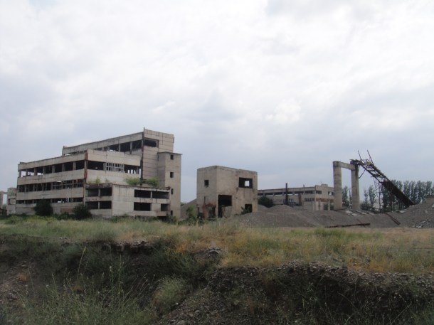 abandoned-factory abandoned factory