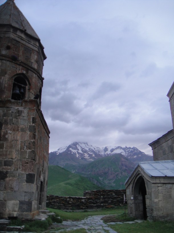 gergeti trinity church
