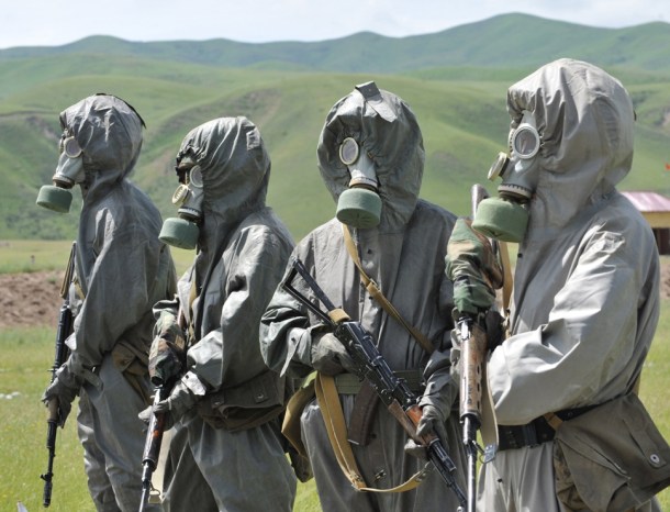 KYRGYZSTAN-soldiers-gas-mask