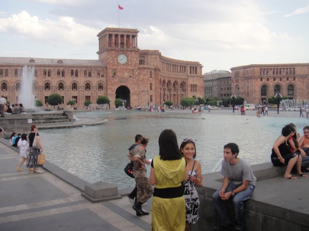 republic square yerevan