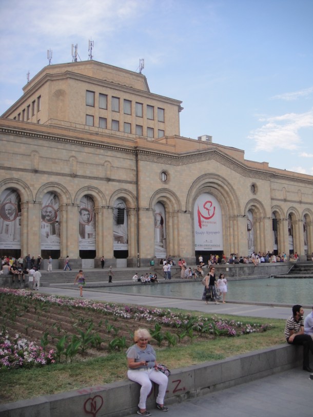 republic square yerevan