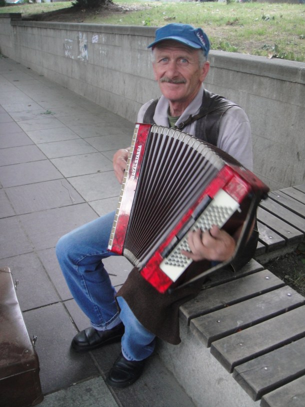 accordion player tbilisi